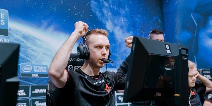 NaVi - Astralis NaVi - Astralis