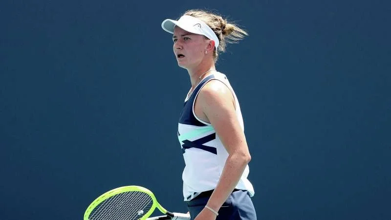 Исалин Бонавантюр - Барбора Крейчикова