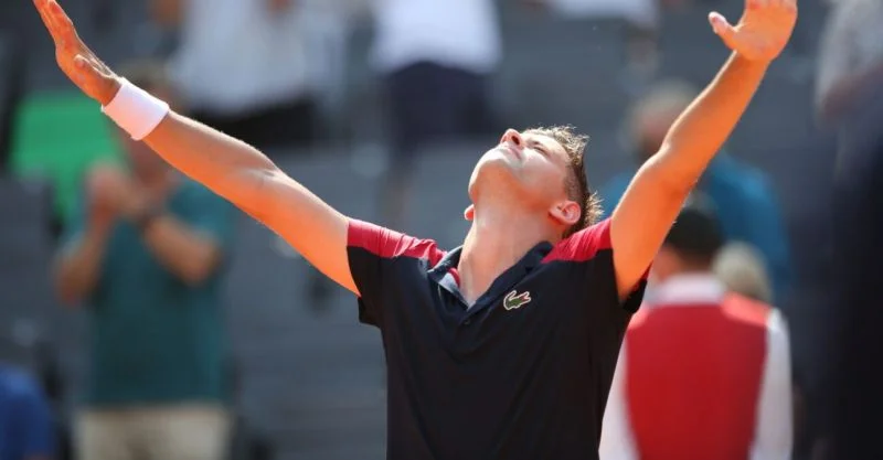 Филип Крайинович - Ласло Дьере