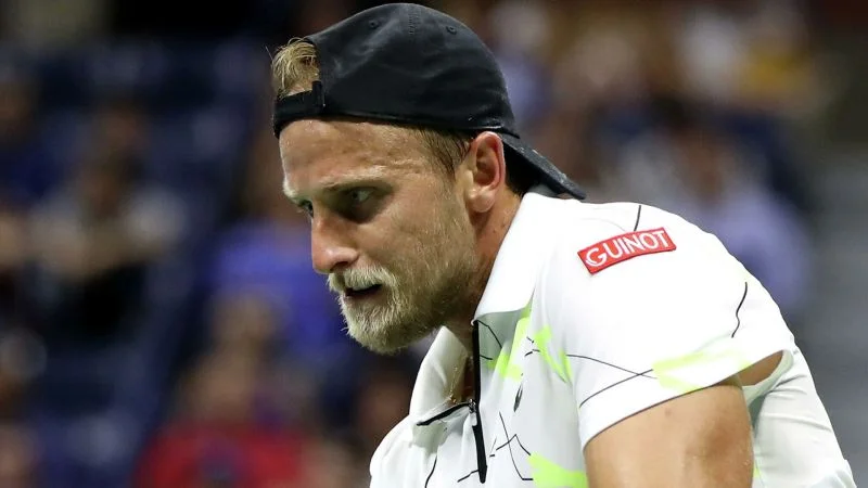 Танаси Коккинакис - Денис Кудла