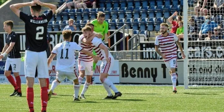 Гамильтон - Эйр Юнайтед