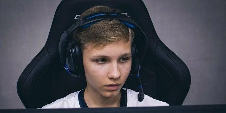 NaVi Junior - FURIA Academy