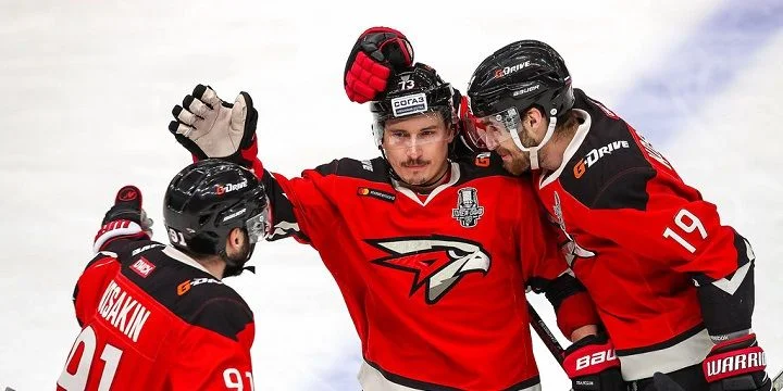 Трактор - Авангард