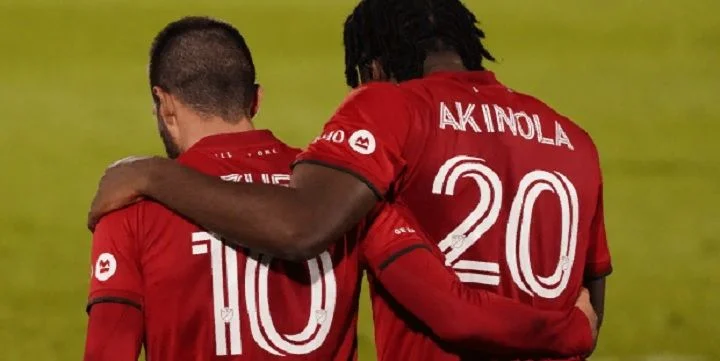 Торонто - Нью-Йорк Сити