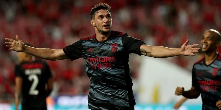 Бенфика - Арока