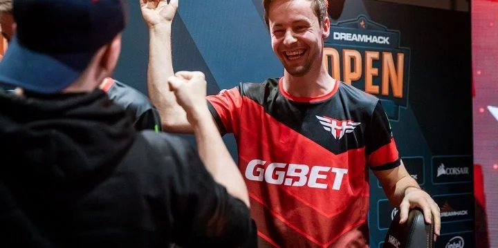 Heroic - Astralis Heroic - Astralis