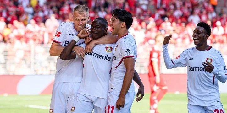 Байер - Боруссия М