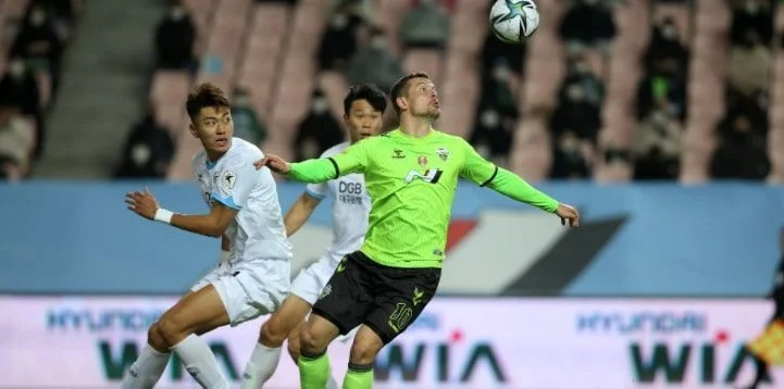 Чонбук - Пхохан Стилерс