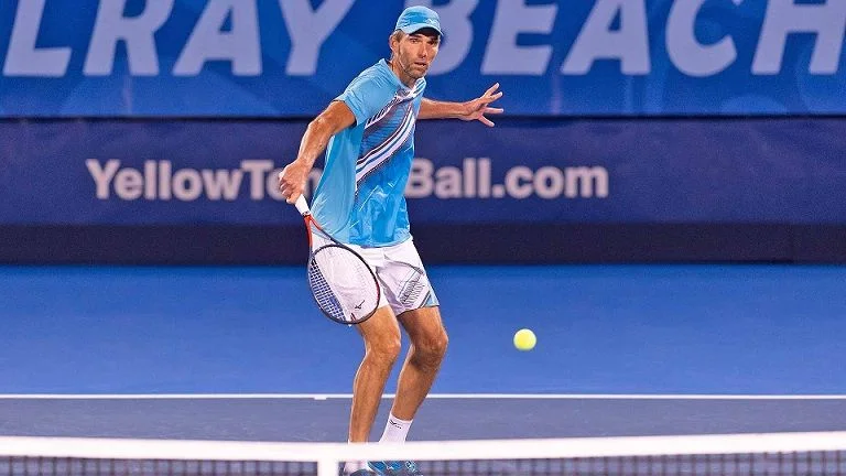 Иво Карлович - Уго Деллиен