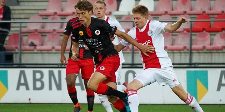 Ден Босх - Эксельсиор