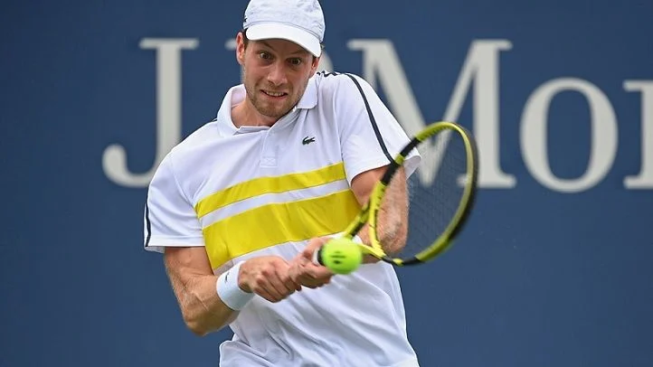 Ботик Ван де Зандшульп - Факундо Багнис