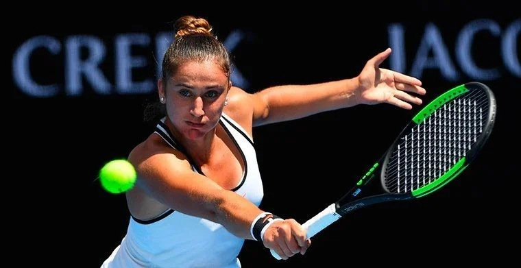 Сара Соррибес-Тормо - Эмма Радукану