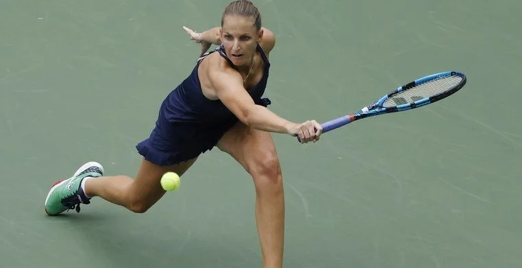 Каролина Плишкова - Айла Томлянович