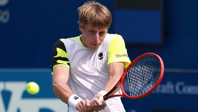 Илья Ивашка - Маттео Берреттини Илья Ивашка - Маттео Берреттини