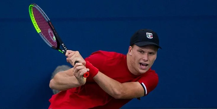 Аслан Карацев - Дженсон Бруксби