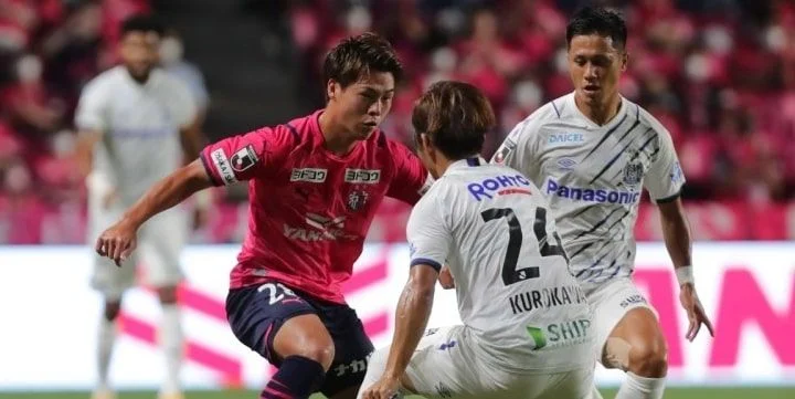 Саппоро - Сересо Осака