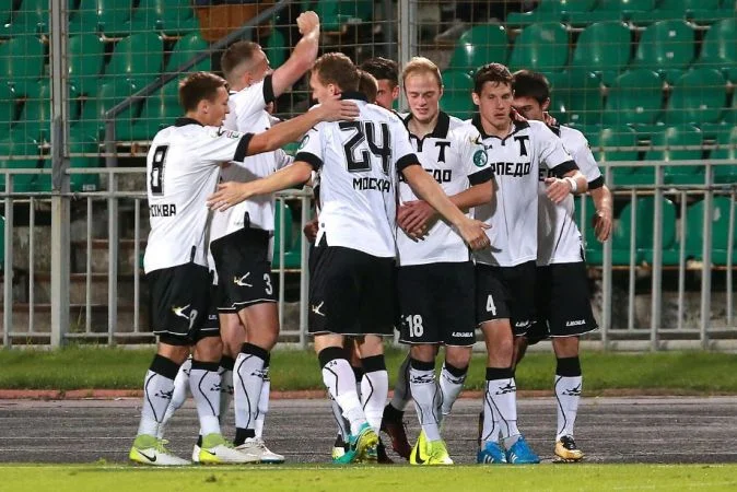 Торпедо - Факел Торпедо - Факел