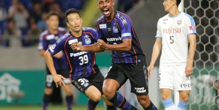 Гамба Осака - Вегалта Сендай