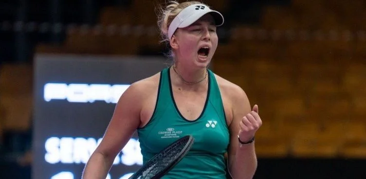 Астра Шарма - Клара Таусон