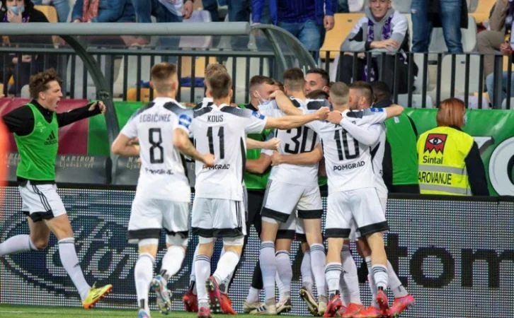 Мура - Витесс Мура - Витесс