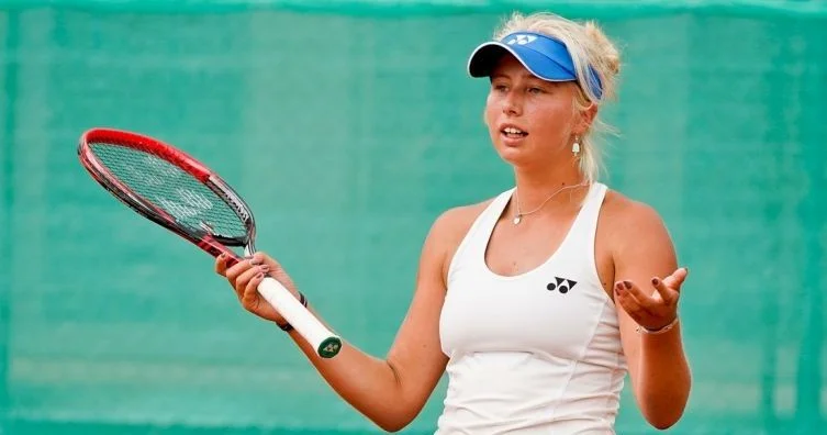 Клара Таусон - Маркета Вондроушова