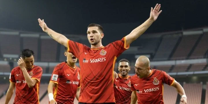 ФК Токио - Нагоя