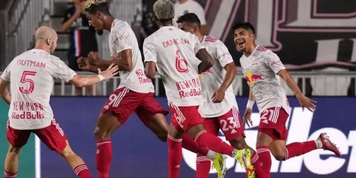 Нью-Йорк Ред Буллс - Нью-Йорк Сити Нью-Йорк Ред Буллс - Нью-Йорк Сити