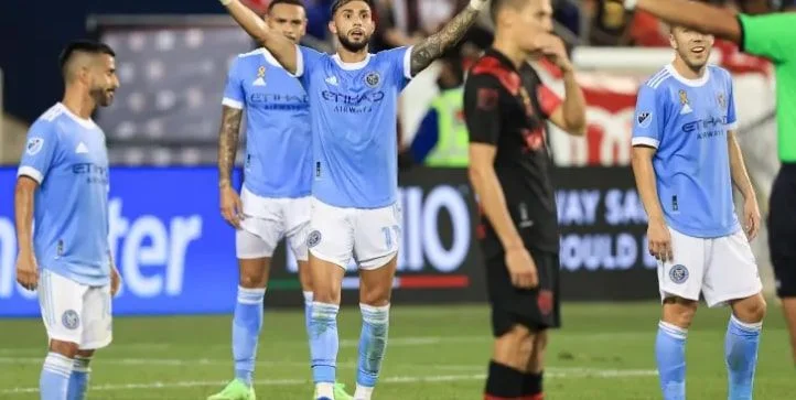 Нью-Йорк Сити - Нью-Йорк Ред Буллс