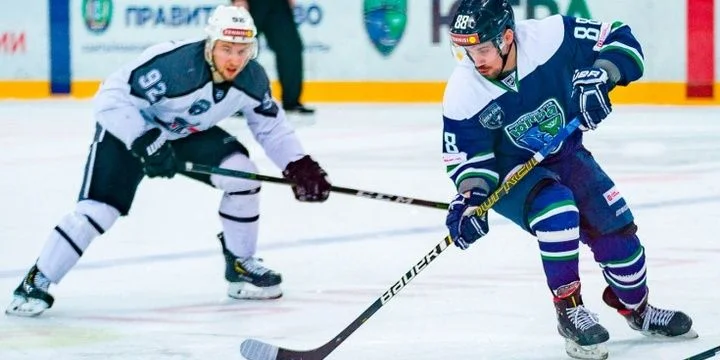 Нефтяник Ал - Югра