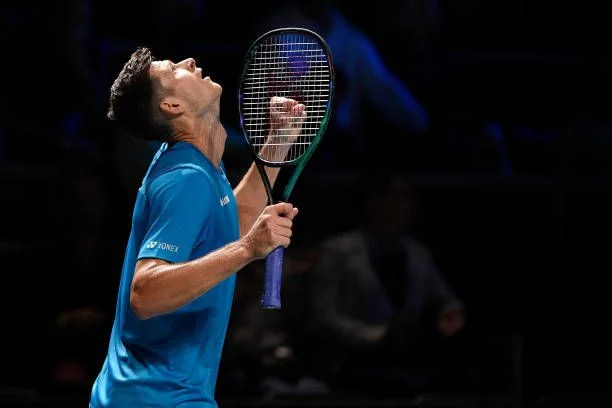 Хуберт Гуркач - Алекс Болт