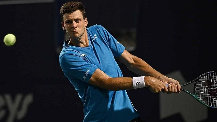 Хуберт Гуркач - Аслан Карацев