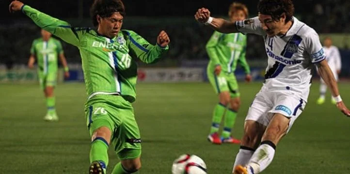 Сенан - Йокогама Маринос