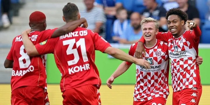 Майнц - Унион Берлин Майнц - Унион Берлин