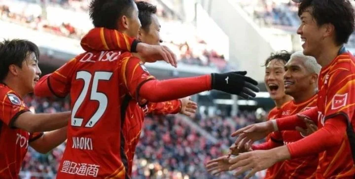 Нагоя - ФК Токио Нагоя - ФК Токио