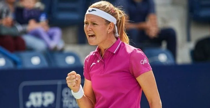 Мартина Тревизан - Мари Бузкова Мартина Тревизан - Мари Бузкова