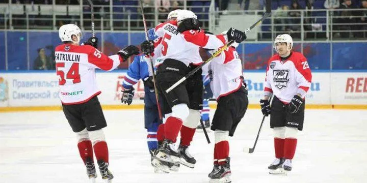 Молот - Нефтяник Ал Молот - Нефтяник Ал