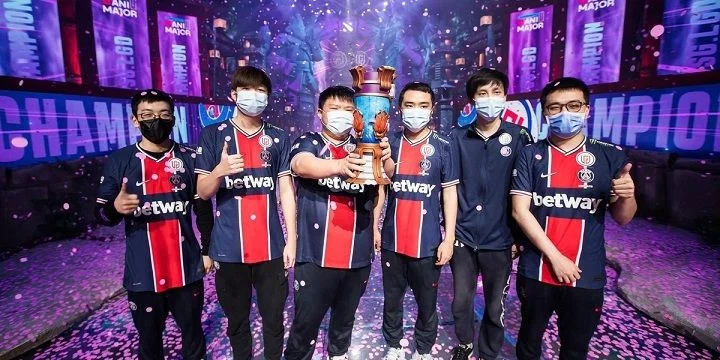 PSG.LGD - beastcoast