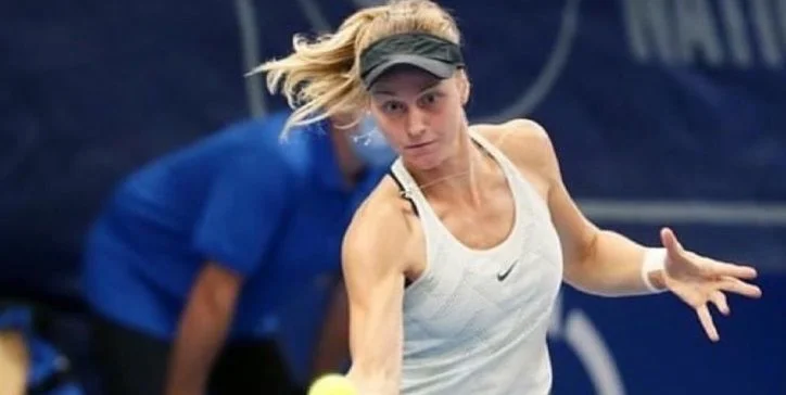 Людмила Самсонова - Айла Томлянович