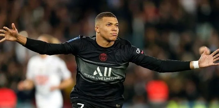 ПСЖ - Лейпциг