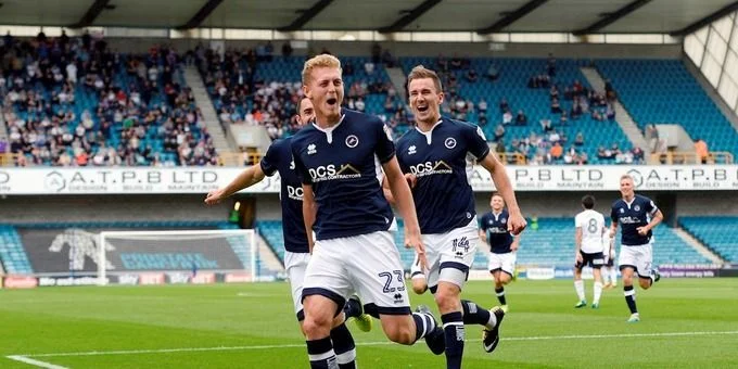 Шеффилд Юн - Миллуолл