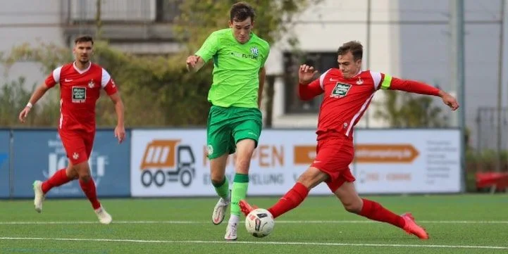 Дуйсбург - Кайзерслаутерн Дуйсбург - Кайзерслаутерн