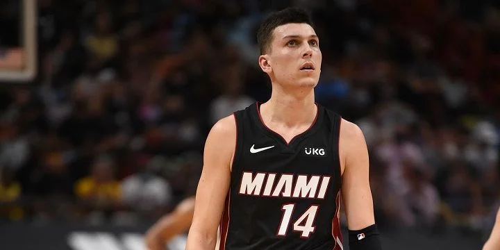 Бруклин Нетс - Майами