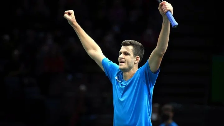 Джеймс Дакворт - Хуберт Гуркач Джеймс Дакворт - Хуберт Гуркач