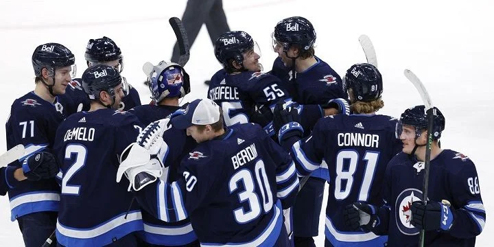 Виннипег Джетс - Чикаго