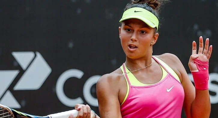 Жаклин Кристиан - Леся Цуренко