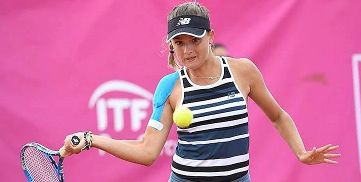 Клара Бюрель - Чжэн Сайсай