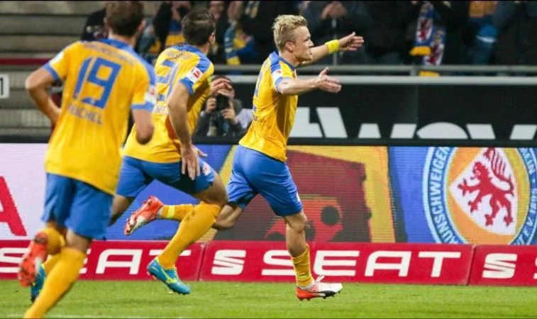 Кикерс Вюрцбург - Айнтрахт Брауншвейг Кикерс Вюрцбург - Айнтрахт Брауншвейг