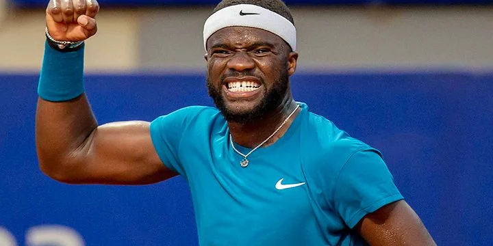 Педро Мартинес - Фрэнсис Тиафо