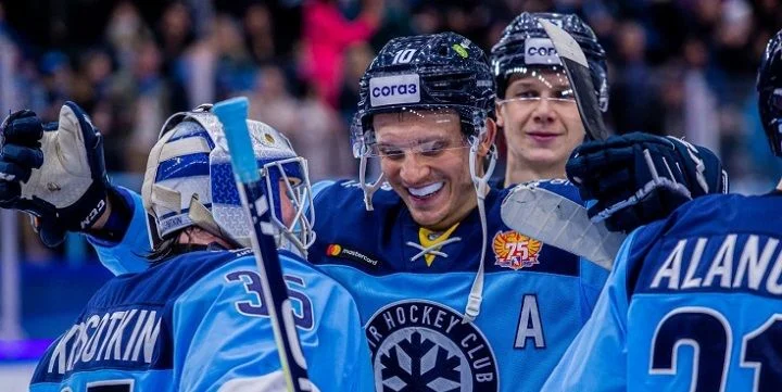 Сибирь - Нефтехимик