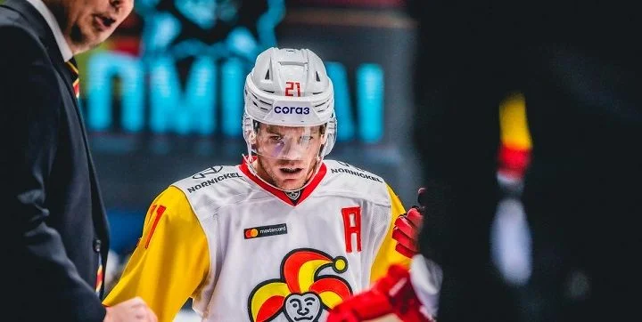 Йокерит - Адмирал